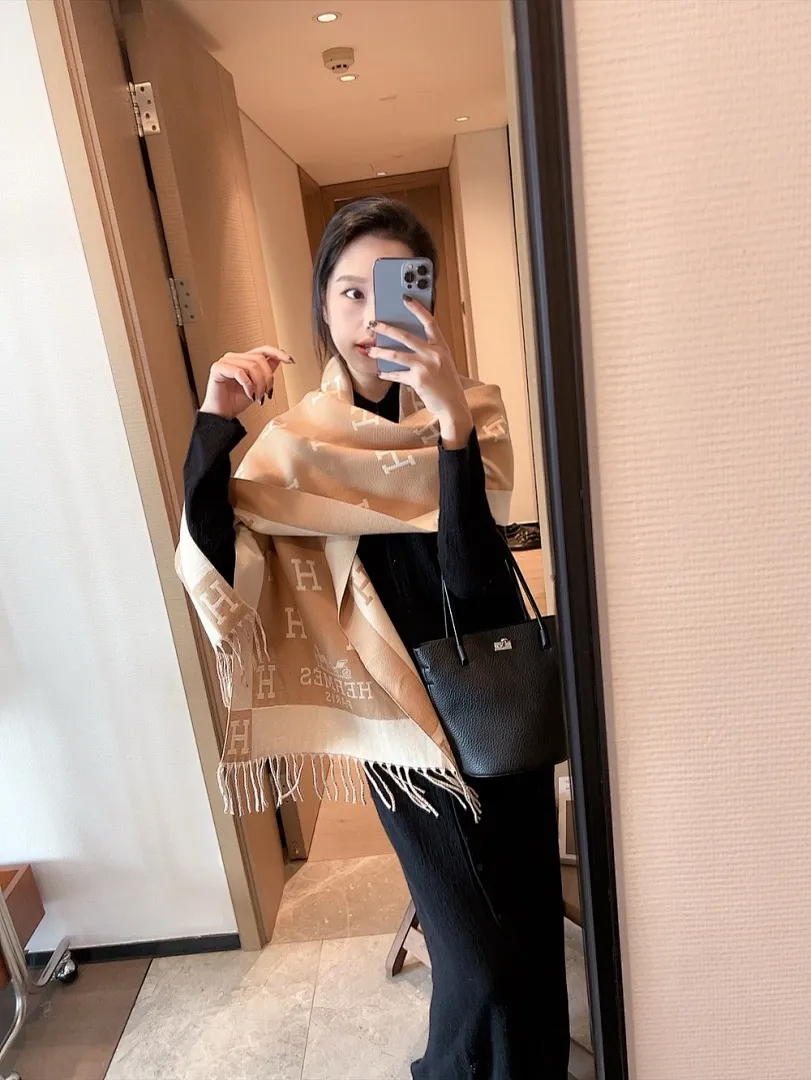 scarf 0122