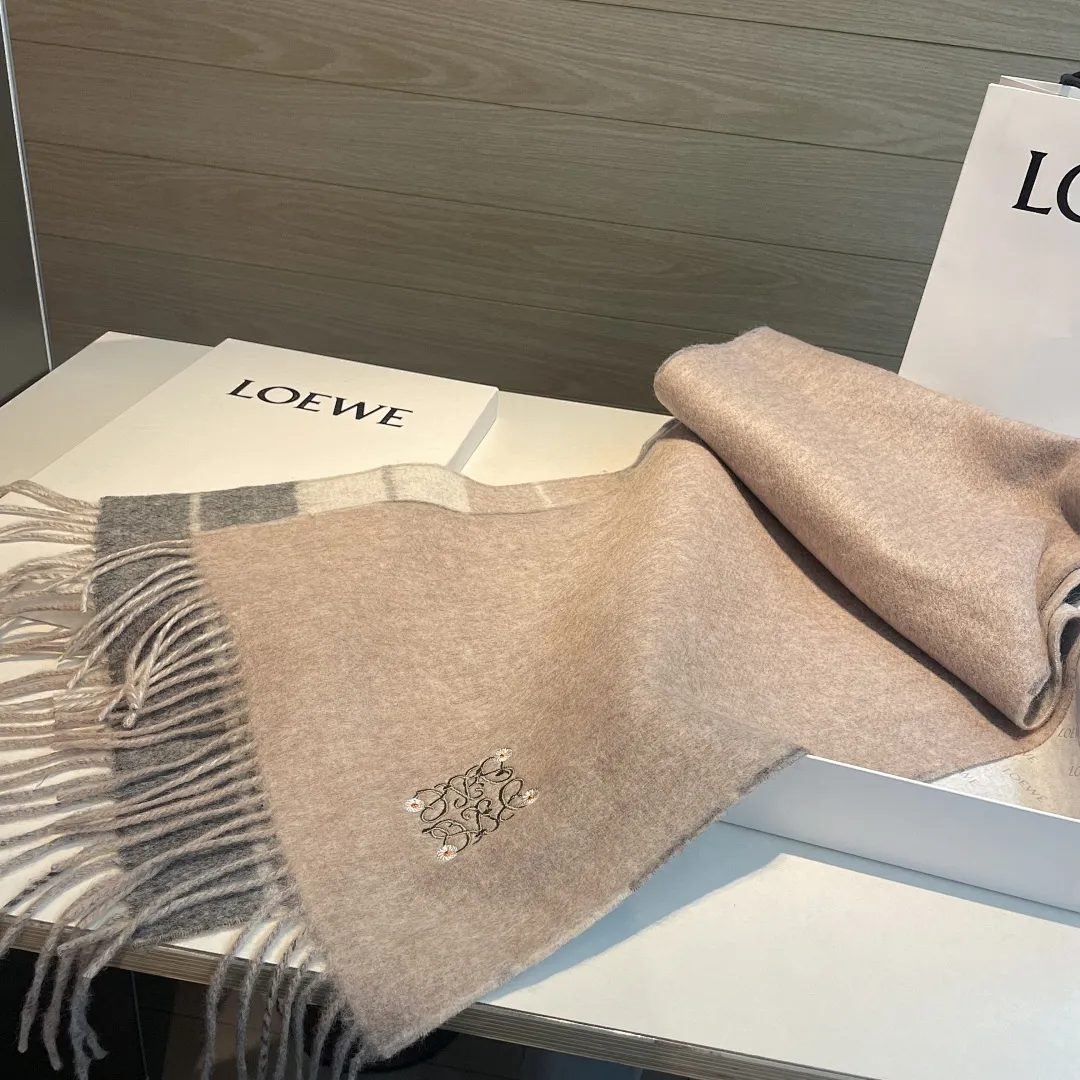 scarf 0001