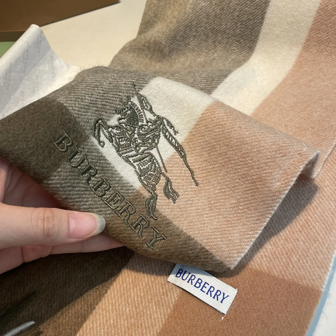 scarf 0246