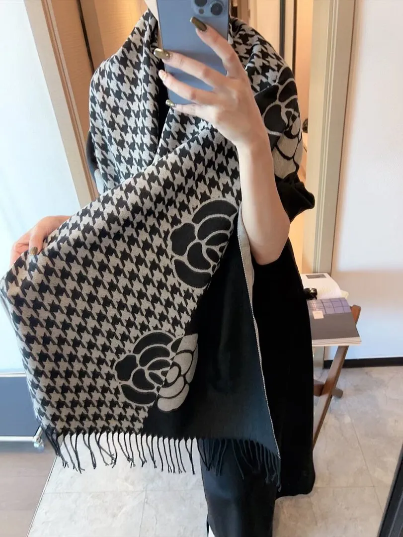 scarf 0046