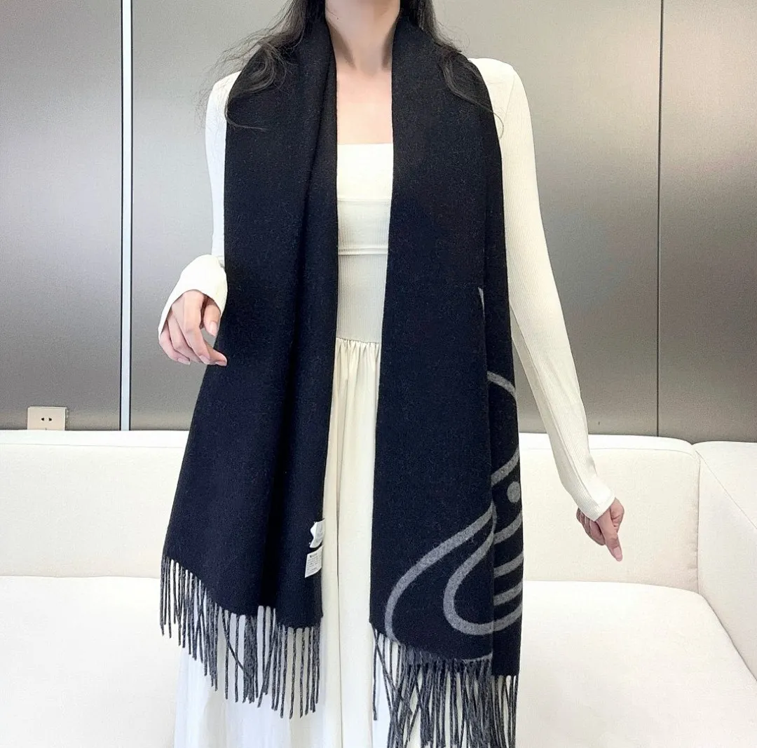 scarf 0036