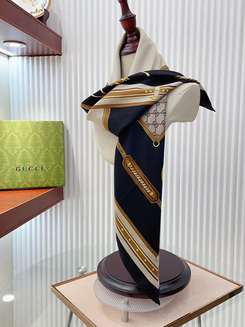 scarf 0001