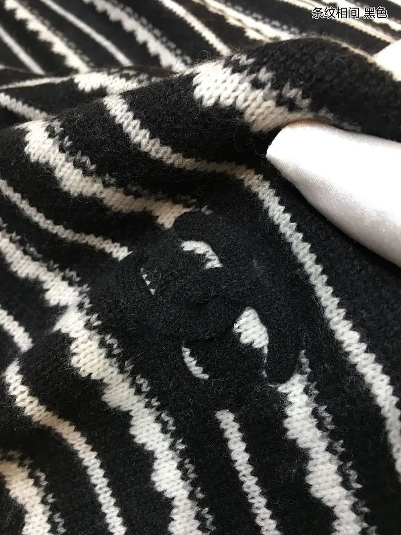 scarf 0124