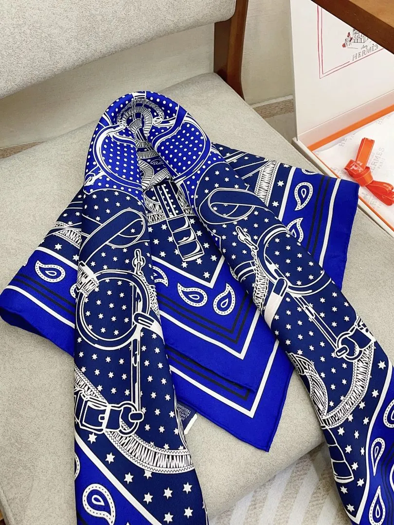 scarf 0049