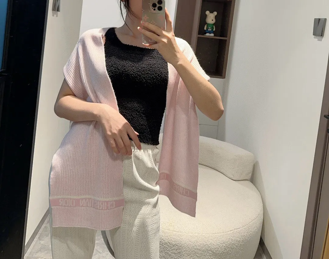 scarf 0005
