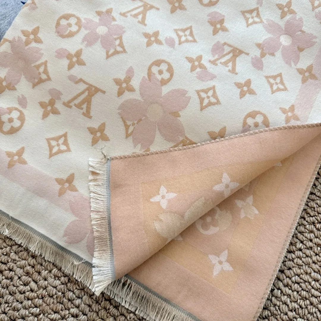 scarf 0043