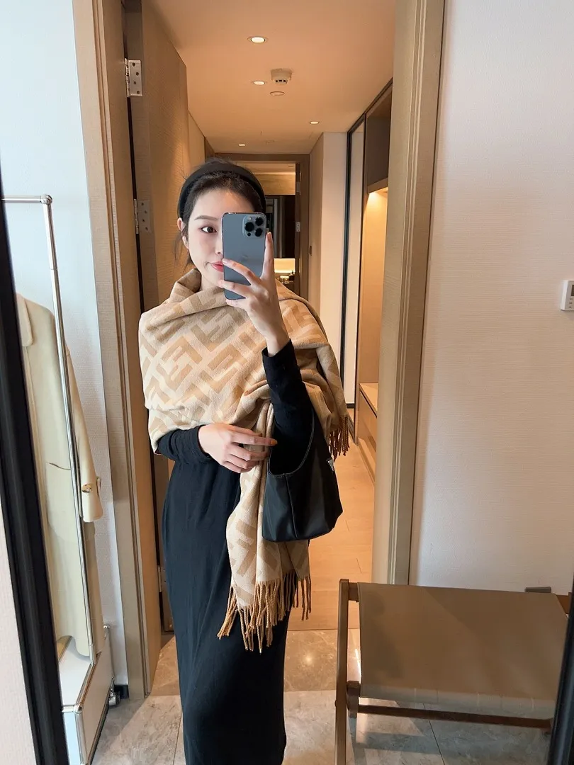 scarf 0081