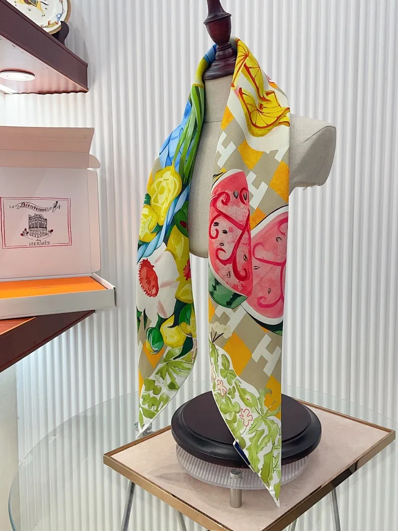 scarf 0043