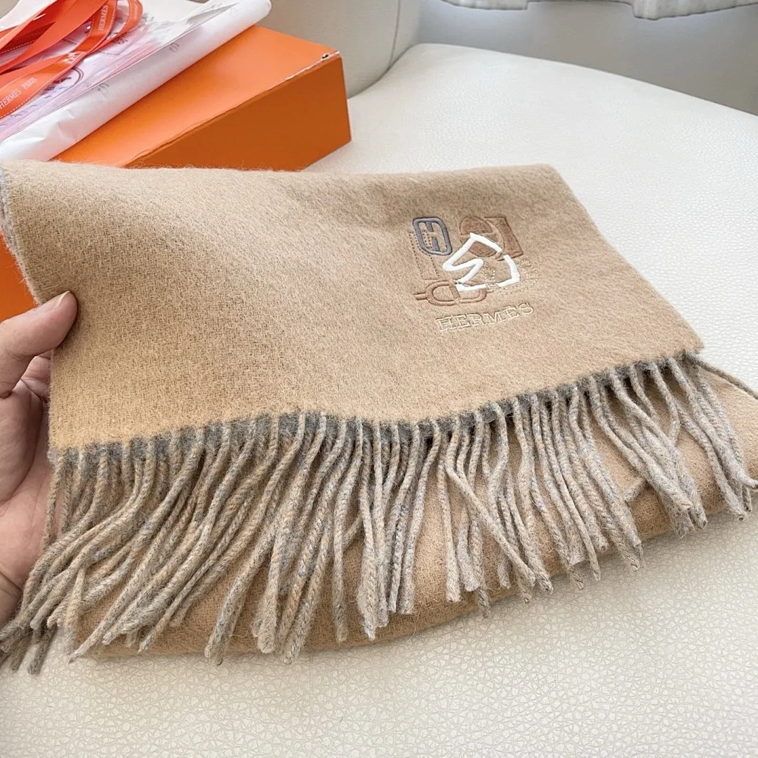 scarf 0081