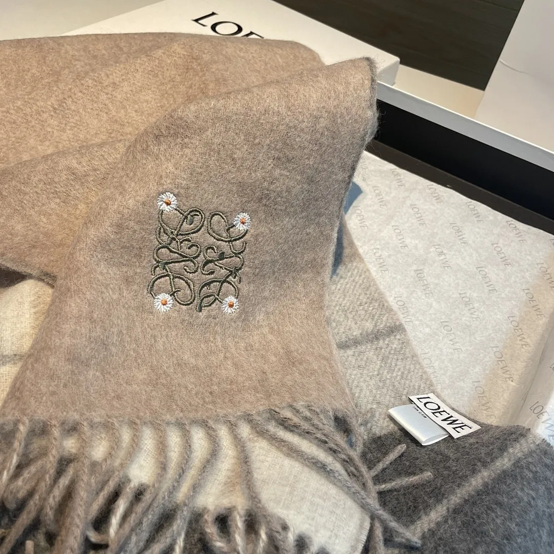 scarf 0001