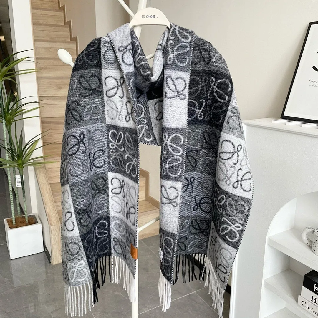 scarf 0085
