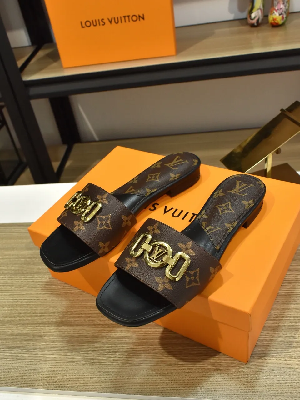 LV Monogram Sandals Women Classic Design Europe