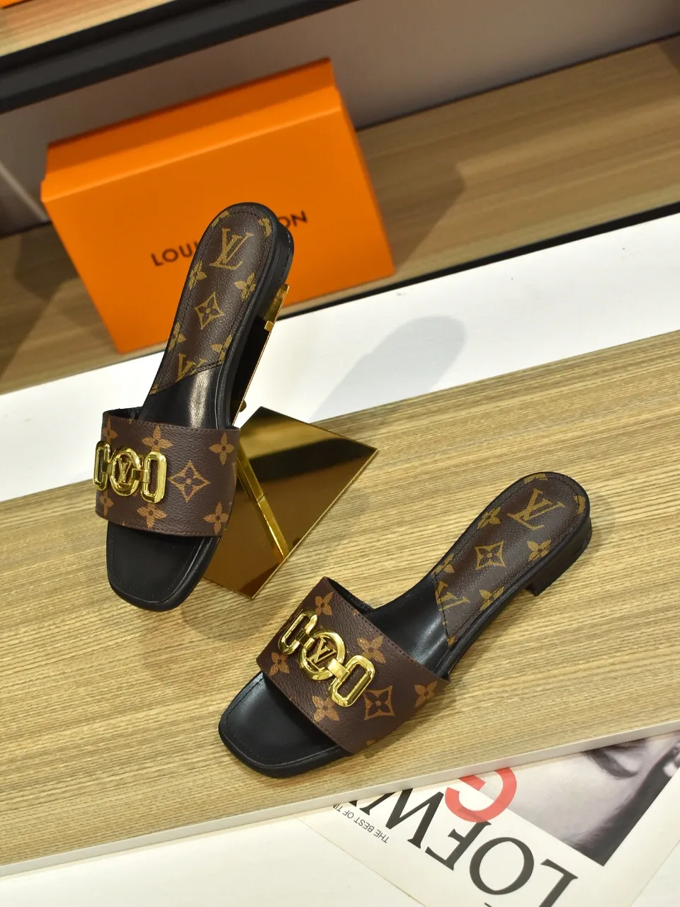 LV Monogram Sandals Detailed Craftsmanship Germany
