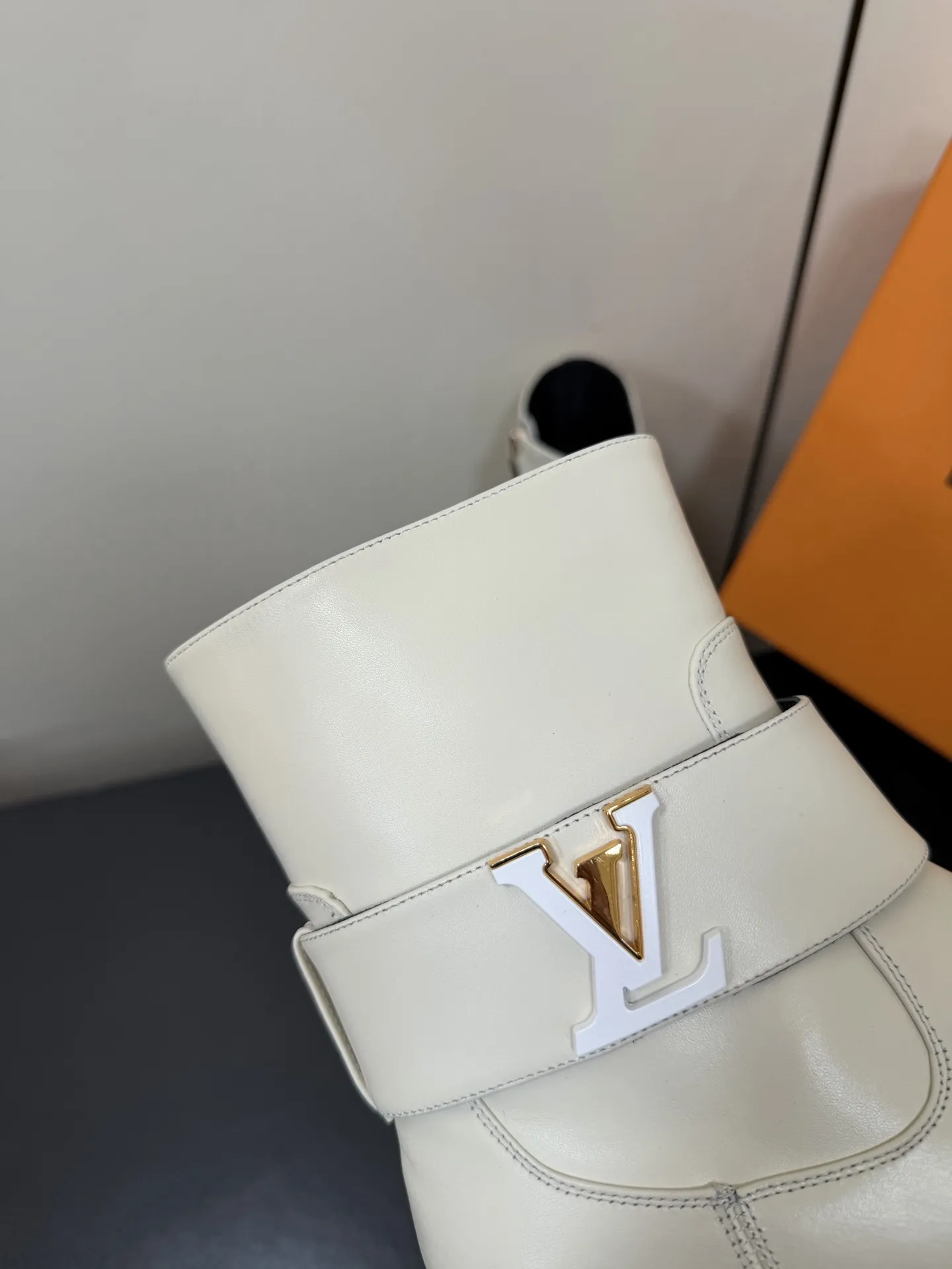 LV Women Boots Full Size Range Europe