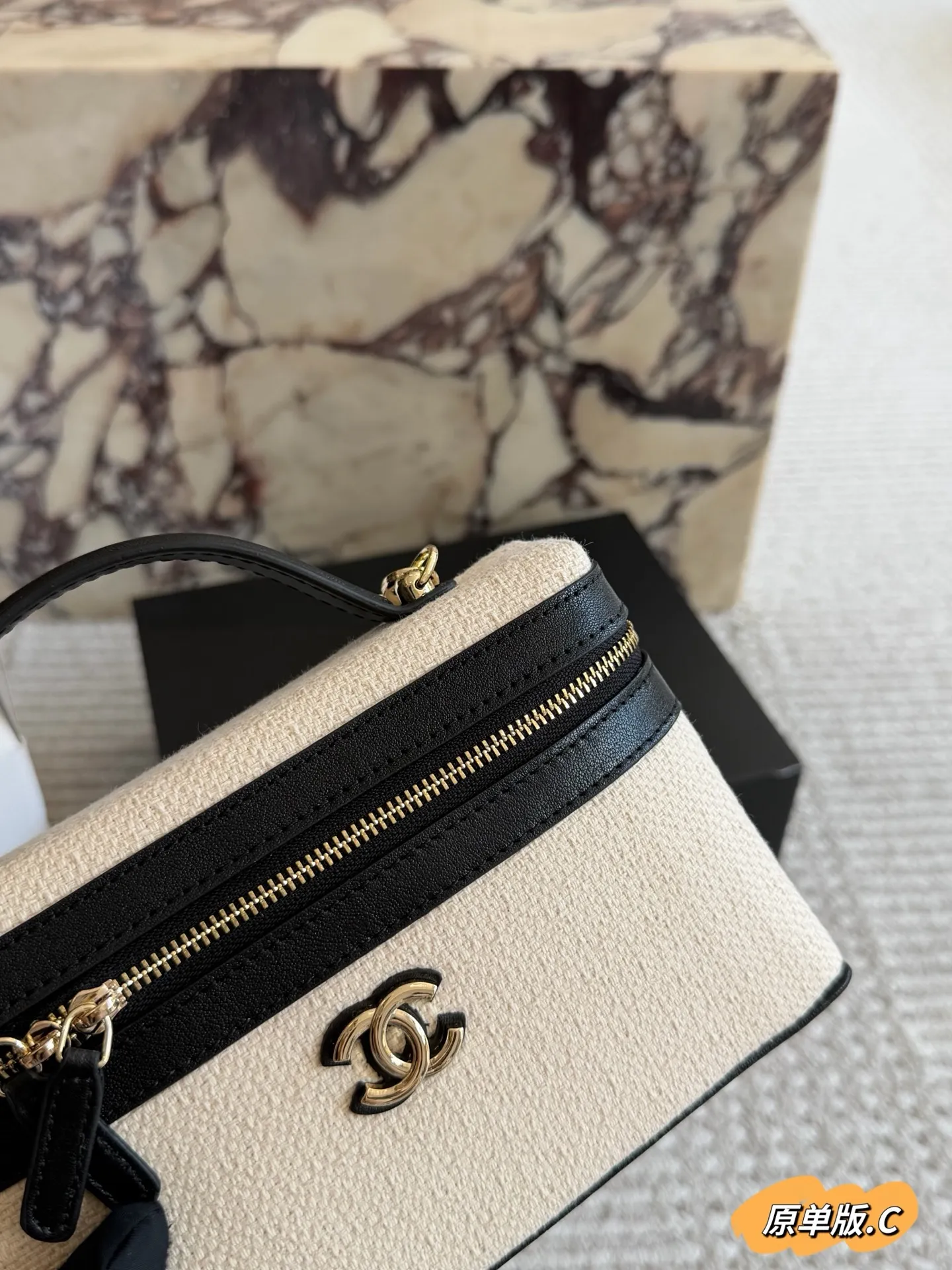 High-End Woven Chain Strap with Knot Detail - Versatile Crossbody Chanel Style