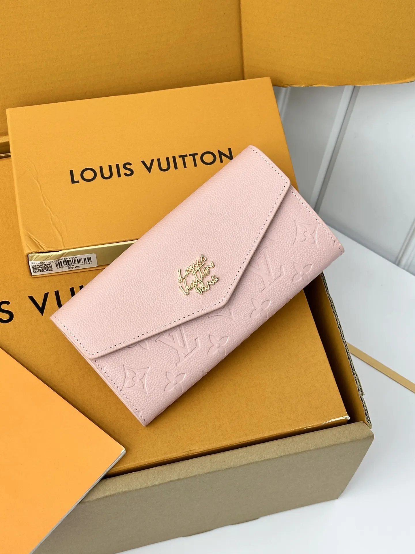 💰68 M27664粉. LOUIS VUITTON Sarah钱包,按扣开合,拉链零钱袋 2个大型加厚隔层,内置平口袋 16个卡槽 尺寸:19×2×10.5(cm)