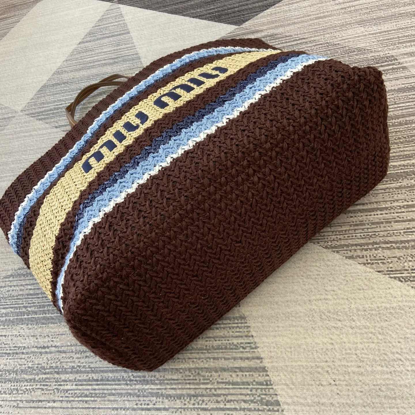 Miu Miu 5BG228 brown raffia tote, lightweight summer tote bag, designer fashion handbag, xiashuluxe