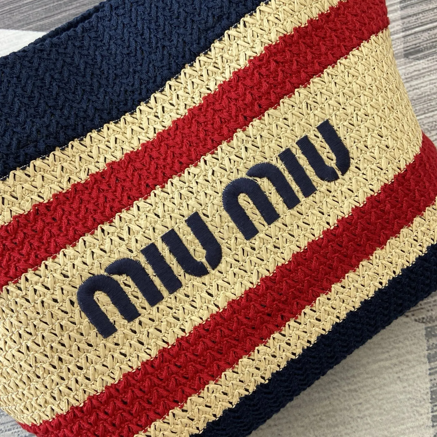 Miu Miu embroidered raffia tote bag 5BG228, elegant casual summer beach handbag, durable quality