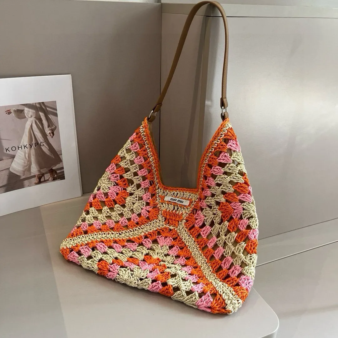 批105 miumiu缪缪草编包,草包 ,夏日出游搭衣必备,规格54*36cm