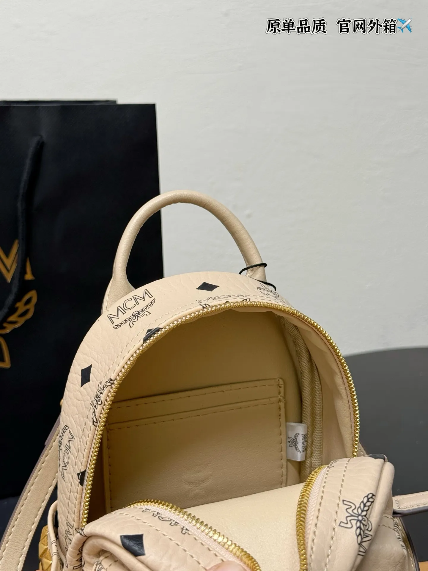 💰175 配皮. MCM Stark 原单品质 韩国正品开模 25s新料老花pvc 五金颜色1:1还原专柜同材质 原版ykk拉头拉链 🎀迷你尺寸：17x21cm 官网外箱