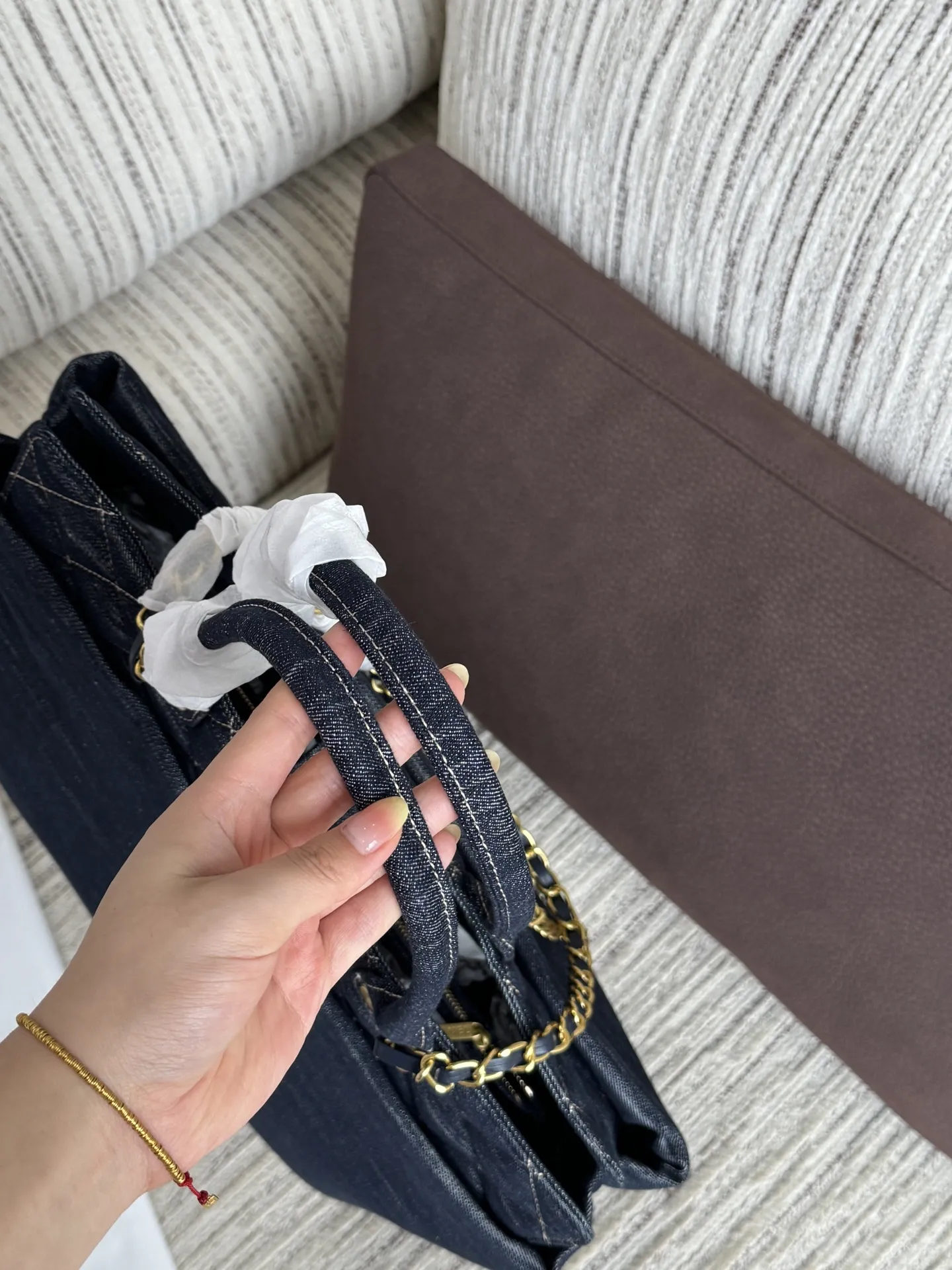 💰220 size:37×33 CHANEL香奈儿 丹宁牛仔布 托特包 中古包 腋下包 牛仔超级好看 超高出片率 超能装 能把胖胖的我显的“巨瘦” 大胆衬之为纸片人