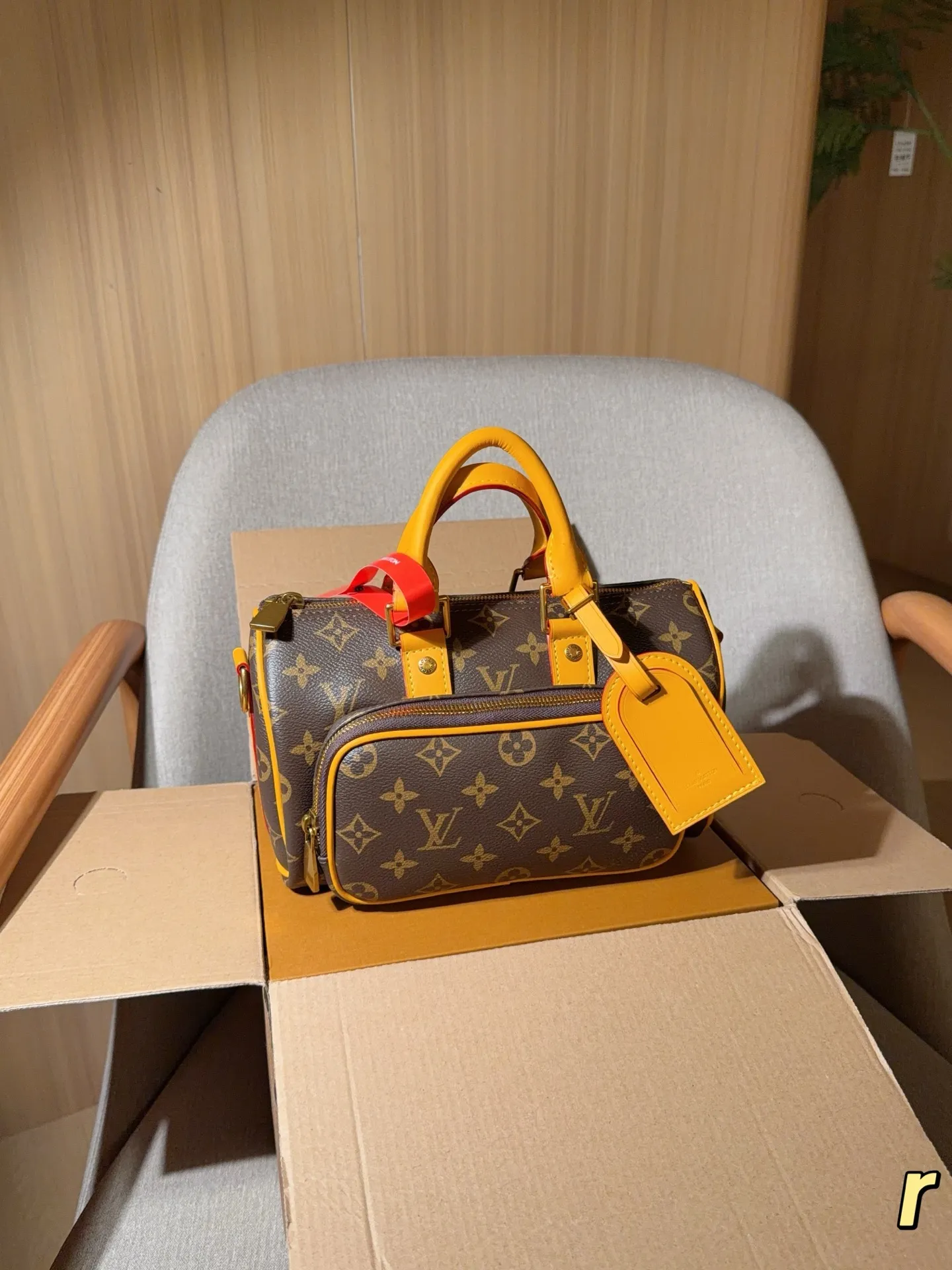 💰240 Lv路易威登 Keepall 25 Cargo老花手提斜挎包! 尺寸25×15×11 礼盒包装🎁r