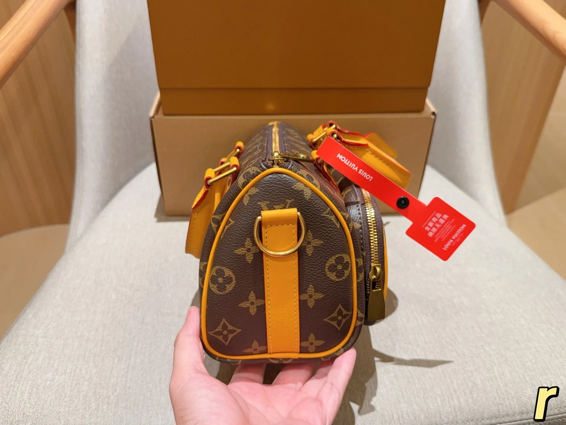 💰240 Lv路易威登 Keepall 25 Cargo老花手提斜挎包! 尺寸25×15×11 礼盒包装🎁r