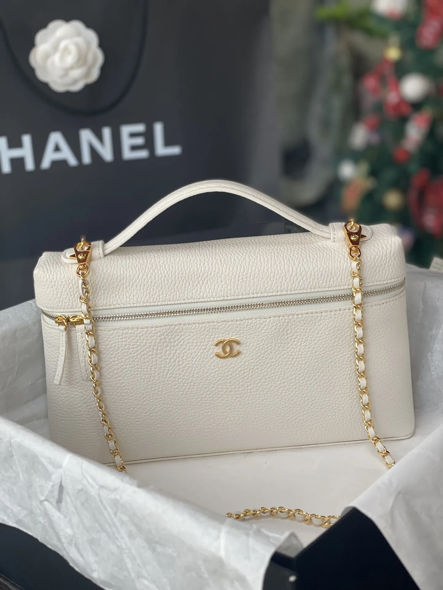 P 670🌹Chanel香奈儿双肩包采用原厂鱼子酱面，牛皮复古金扣五金经典菱格，三个尺寸大中小号覆盖所有的场景，甜妹通勤党＇出游爱好者一站式配齐，百搭不踩雷。 小号AS 5346。尺寸17 x20 x5 cm 中号As 5347。尺寸17 X 24 X 6cm 大号AS 5473。尺寸22X 29X8 cm