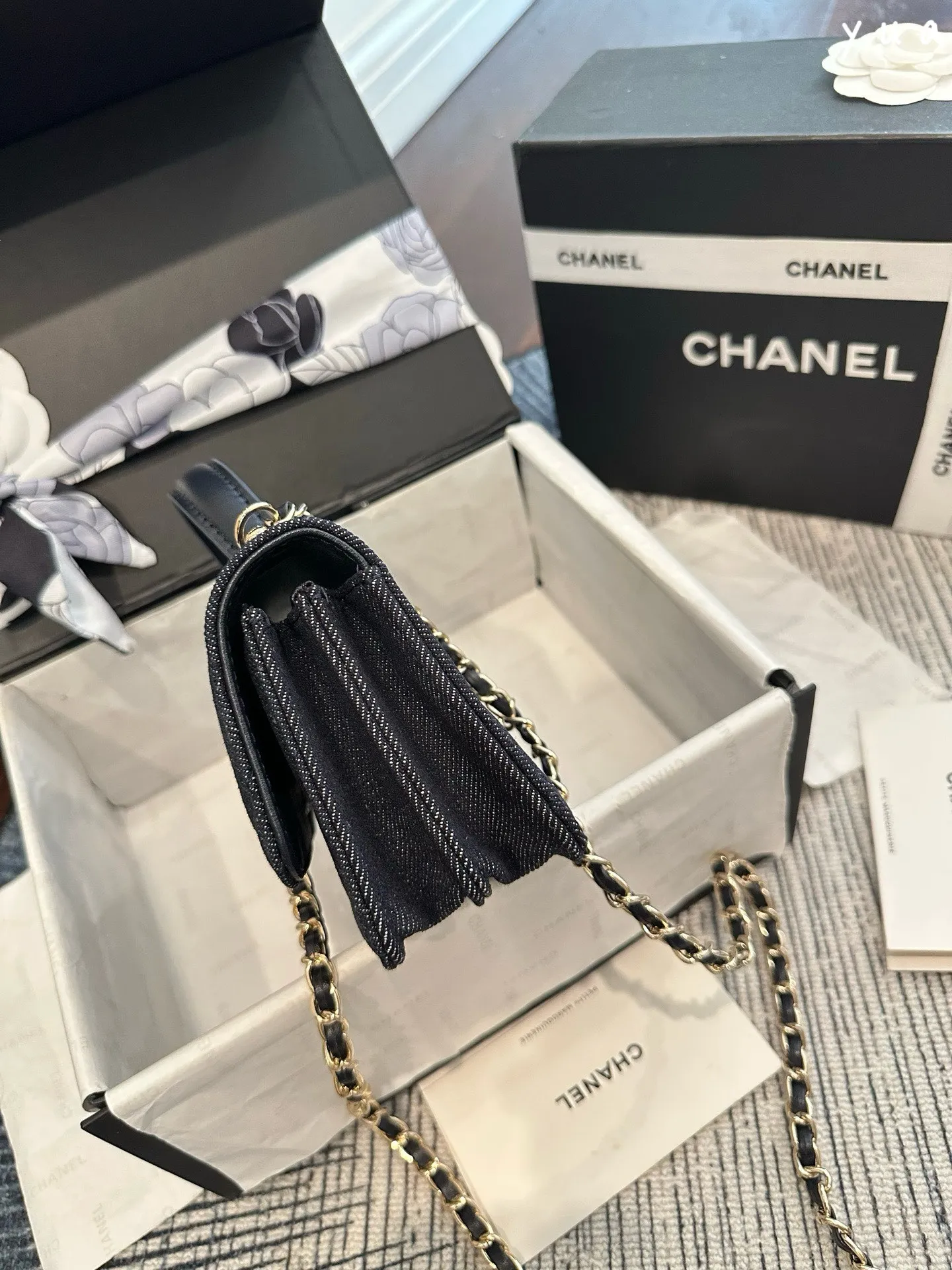 P160 折叠礼盒包装 香奈儿CHANEL 丹宁牛仔手柄woc发财包 可可爱爱 小巧玲珑 优雅精致 仙女必备款 尺寸 19cm