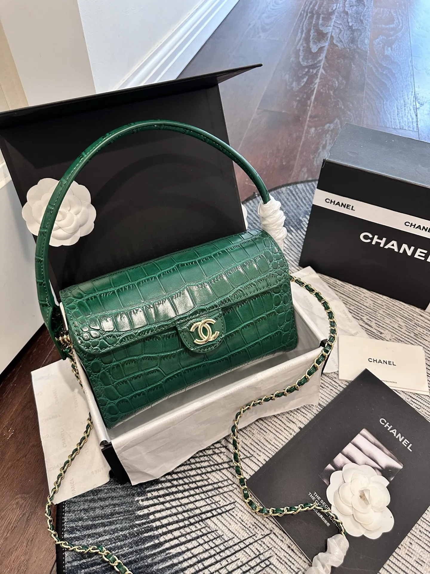 p160 折叠礼盒包装 尺寸23cm 香奈儿26a手柄保龄球包 高级感满满 Chanel圆筒包复古千金氛围感 氛围感直接拉满