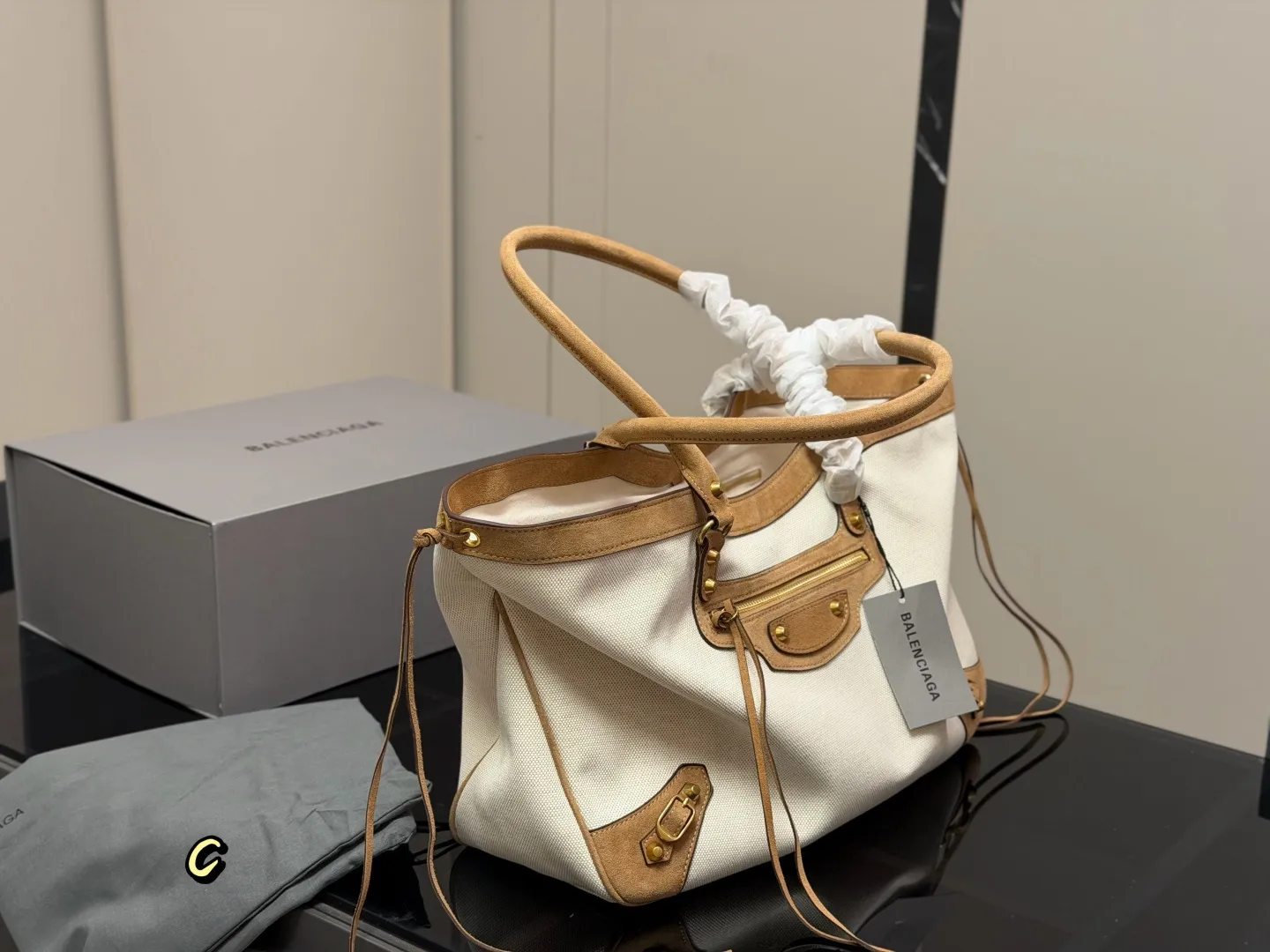 ¥280 ¥270 折叠盒 巴黎世家 超时髦 Balenciaga 托特包 简单实用耐看 愈看愈好看!! size:40.27cm 29.19cm