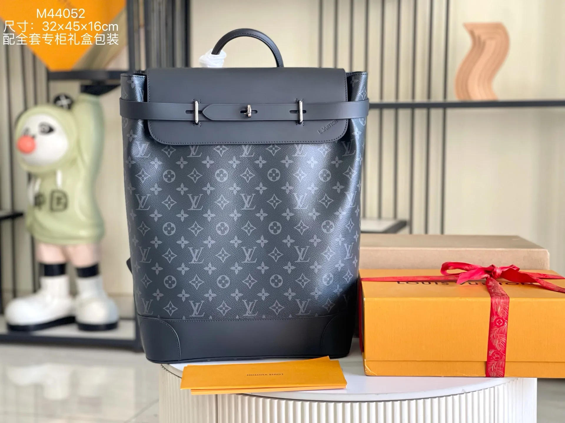 （163 芯片）特级配全套包装💰P920【特级全钢五金 原厂皮】M44052 皮料是意大利A级皮料是在于品质、五金、面料、手工、油边、A级出品、图片跟产品一致丶配全套包装.尺寸:32x45x16CM