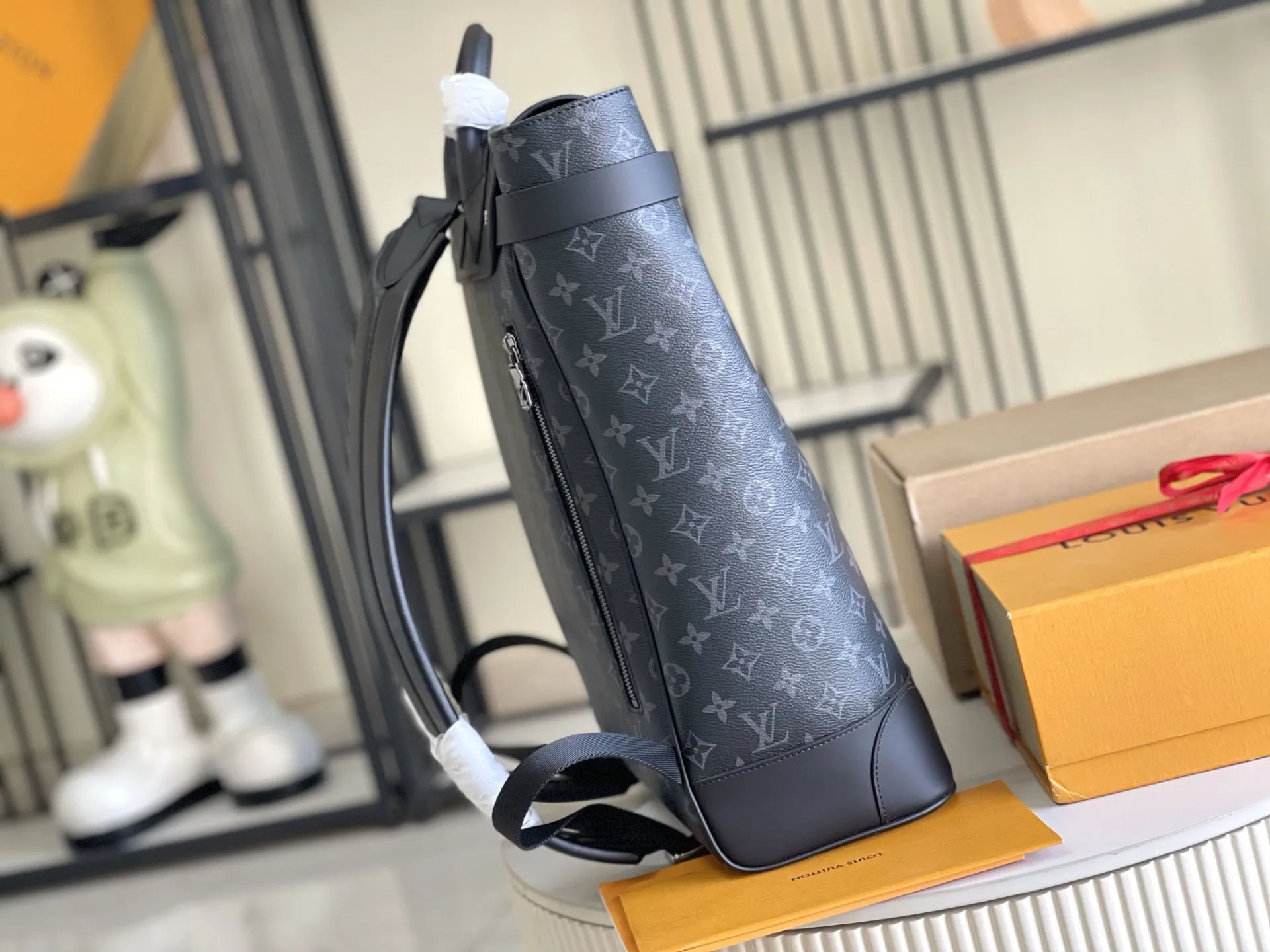 （163 芯片）特级配全套包装💰P920【特级全钢五金 原厂皮】M44052 皮料是意大利A级皮料是在于品质、五金、面料、手工、油边、A级出品、图片跟产品一致丶配全套包装.尺寸:32x45x16CM