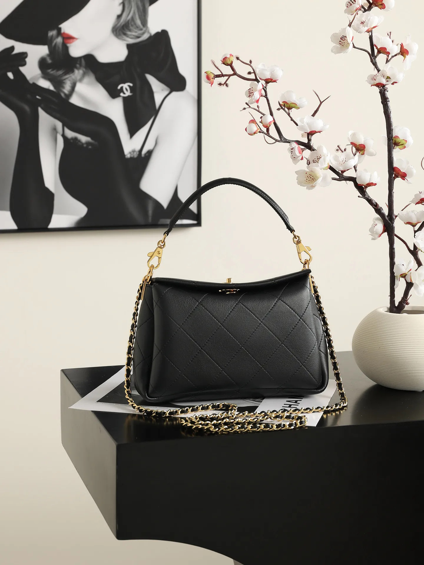 Chanel 26SS Soft Leather Crossbody Bag Detachable Handle Ref 6255 Buy Online Europe EU
