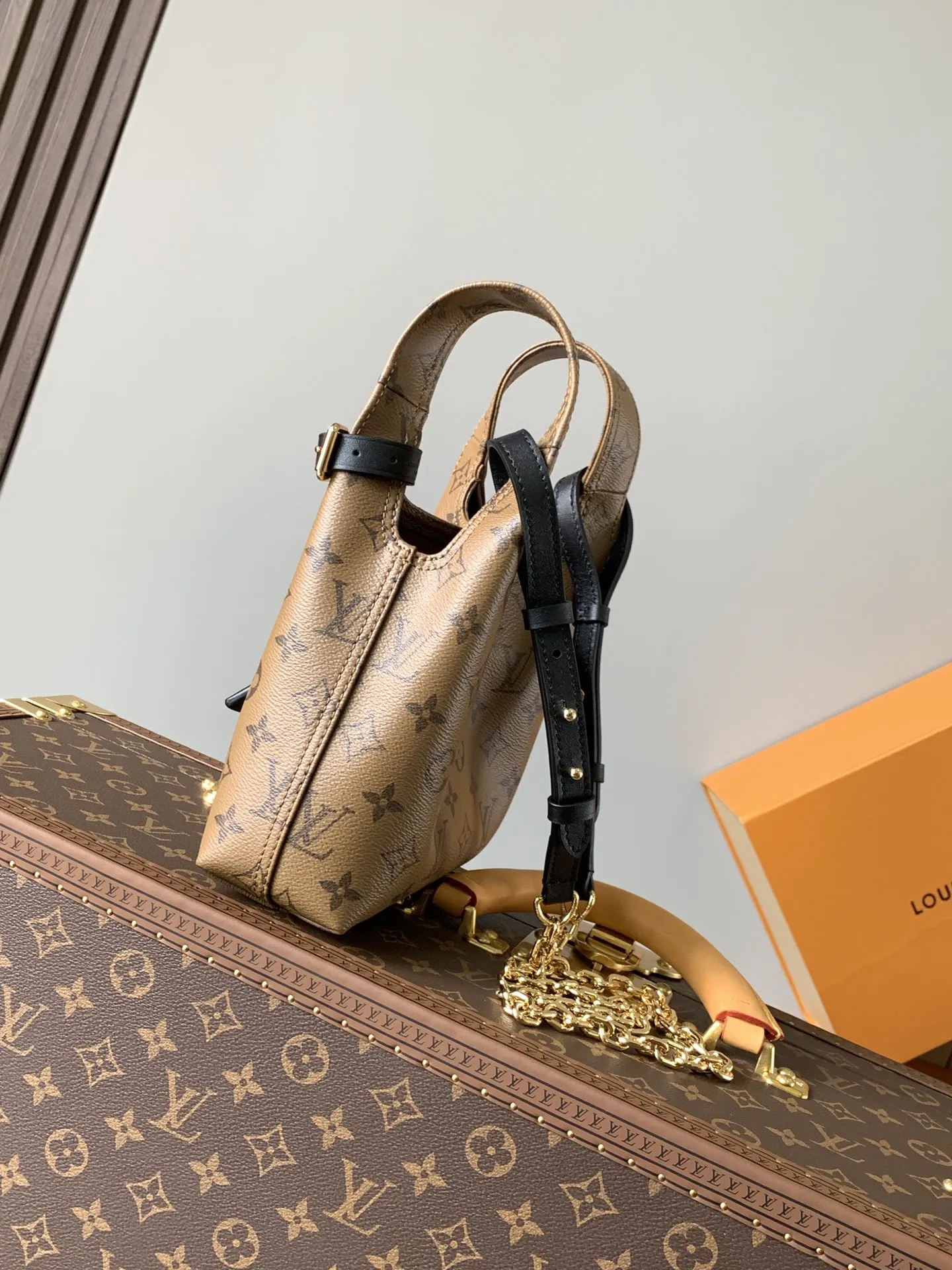 xiashuluxe Atlantis BB handbag cowhide leather trim small shoulder bag M24408 for ladies France