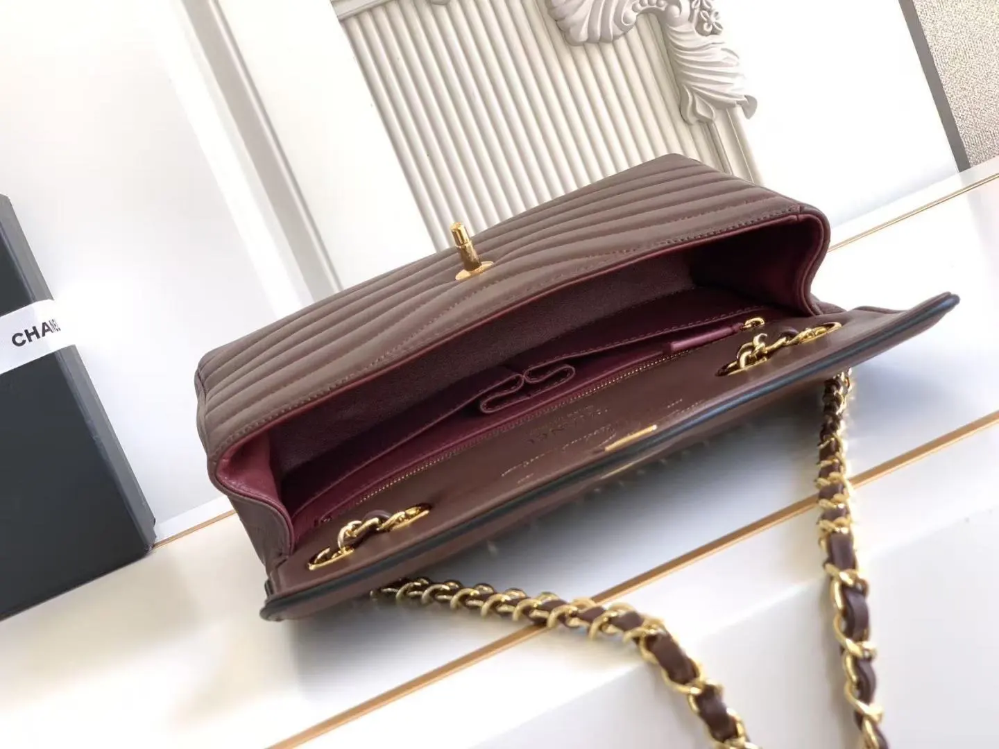 🇨🇳🇮🇹🇫🇷CHANEL AS6497氛围感波浪纹链条包,复古金扣经典耐看,柔韧好皮质,皮穿链设计,多种背法随心切换,日常出行百搭出彩 16x25.5x7cm:16x25.5x7cm