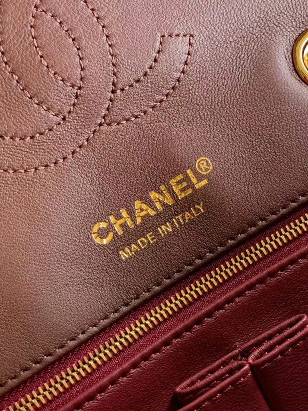 🇨🇳🇮🇹🇫🇷CHANEL AS6497氛围感波浪纹链条包，复古金扣经典耐看，柔韧好皮质，皮穿链设计，多种背法随心切换，日常出行百搭出彩 16x25.5x7cm：16x25.5x7cm