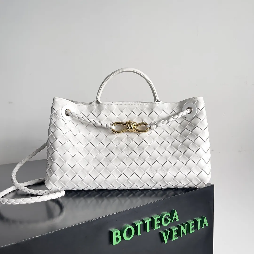 Bottega Veneta Style Andiamo East-West Woven Leather Tote Bag - Kendall Jenner Style - Premium Italian Leather Shoulder & Crossbody Bag (Model 754990) - Fast Shipping to Europe, UK, Germany & France
